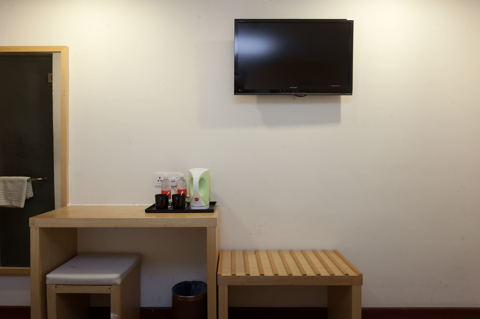 Zen Rooms Opposite Ymca Куала Лумпур Екстериор снимка